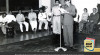 Foto Presiden Sukarno membacakan Keputusan tentang Perintah Gencatan Senjata. Tampak di belakang Ibu Fatmawati, Jenderal Gatot Subroto, Anak Agung Gde Agung dan Sjafrudin Prawiranegara. 3 Agustus 1949. Sumber : ANRI, IPPHOS No. 1336