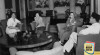 Duta Besar Kerajaan Saudi Arabia untuk Indonesia Dr. Fakhri Sheik El Ard (1951-1956) dan istri beraudiensi dengan Presiden Sukarno dan Ibu Fatmawati di Istana Merdeka. 24 Agustus 1951.  Sumber : ANRI, Kempen Jakarta Tahun 1951 No. 775