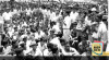 Suasana Demonstrasi KAMI yang menuntut Penurunan Harga Beras di depan Monumen Nasional (Monas), Jakarta, 8 November 1967. Sumber : ANRI, Arsip Foto Departemen Penerangan RI 1966-1967 No. 9935