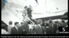Presiden Amerika Serikat Gerald Ford tiba di Jakarta disambut Presiden Soeharto dan Ibu di tangga Pesawat Kepresidenan Amerika di Lapangan Udara Halim Perdana Kusuma Jakarta, 5 Desember 1975. Sumber : ANRI, SK No.194 (0188DVD7RK/2015)