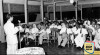 Ketua Panitia dan Sastrawan Saleh Iskandar Poeradisastra dikenal dengan Bujung Saleh (1923-1989) menyampaikan pidato pembukaan di depan undangan pada Peringatan Hari Multatuli atau Eduard Douwes Dekker. 18 Februari 1953.