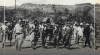 Foto Panglima Besar Sudirman dibawa dengan ditandu oleh pengawal memasuki Yogyakarta. 9 Juli 1949. Sumber : ANRI, IPPHOS No. 1209