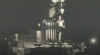 foto suasana Gedung Bioskop Metropole di Pegangsaan pada malam hari, 24 Juli 1952.