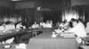 Suasana Sidang Kabinet Republik Indonesia Serikat, Moh. Hatta berada ditengah didampingi oleh sekretaris Mr. Maria Ulfah, 10 Agustus 1950.
