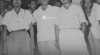 Foto bekas tawanan Belanda yang baru dilepaskan dari Cilacap tiba di Taman Harapan Cawang. 18 Desember 1950.