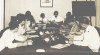 Suasana konferensi pers Persatuan Pedagang Gula Indonesia (PPGI) yang menolak perubahan menjadi Yayasan Gula di kantor Dewan Ekonomi Indonesia Pusat. 5 April 1954